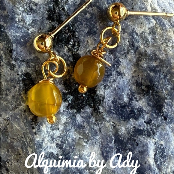 Alquimia Gold Dangle Earrings with Elegant Design yellow agate - Picture 1 of 1